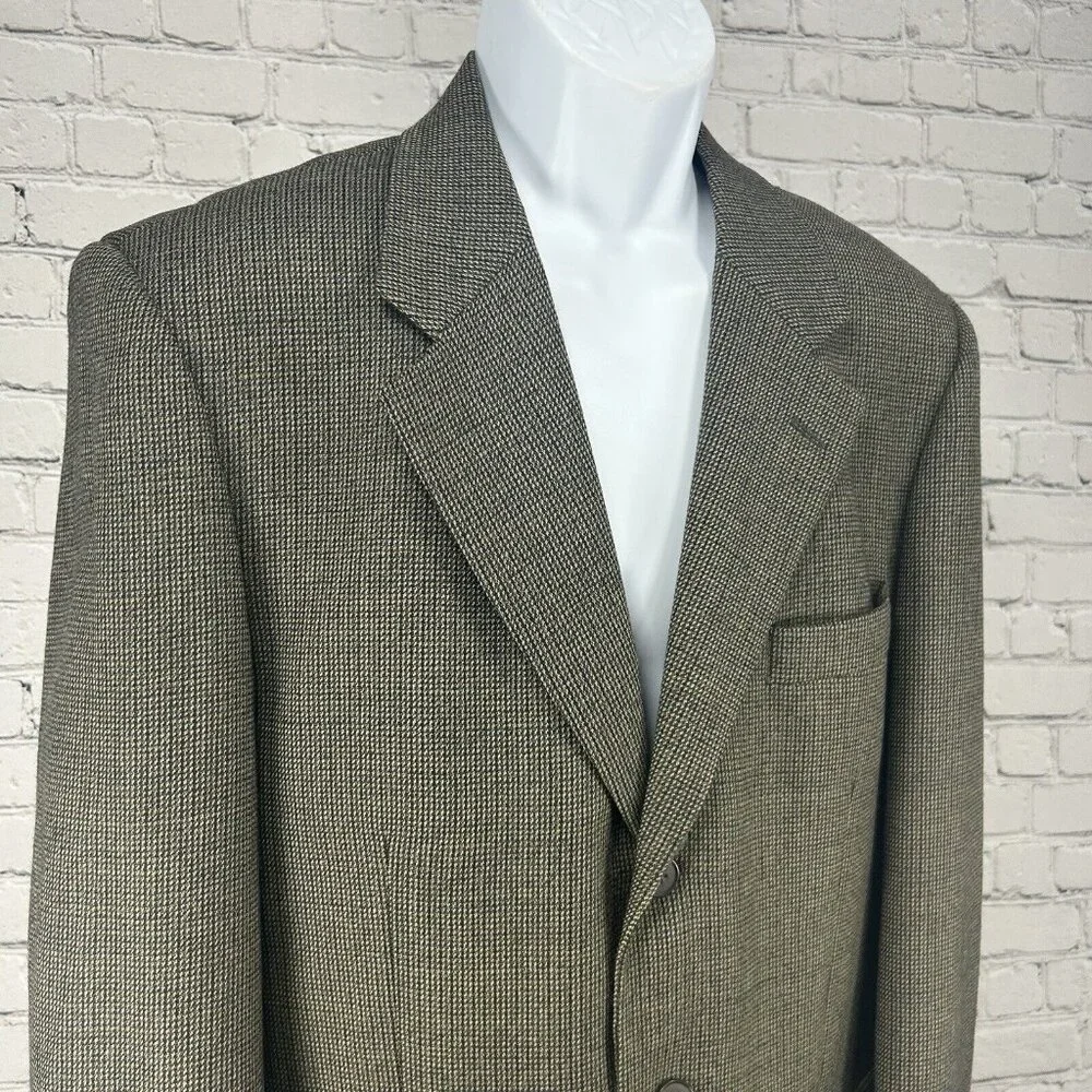 Claiborne this vintage